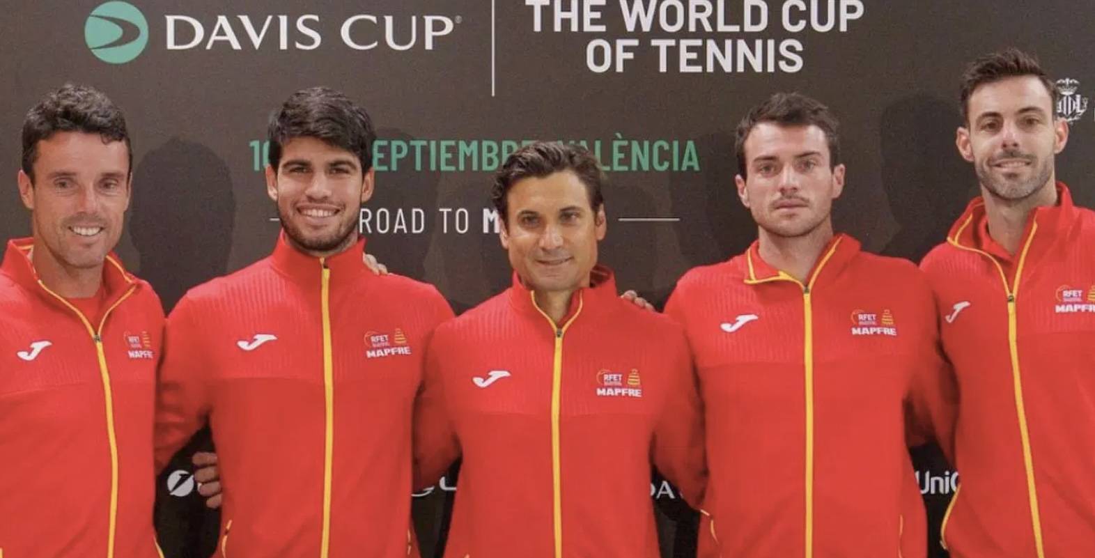 阿尔卡拉斯因伤退出戴维斯杯