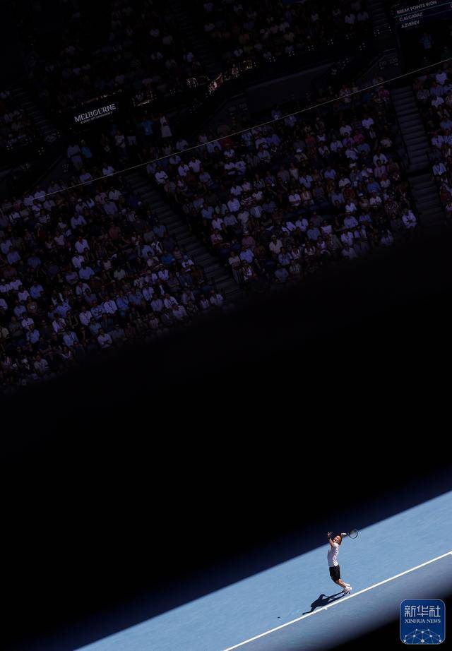 网球丨澳网：阿尔卡拉斯晋级男单决赛