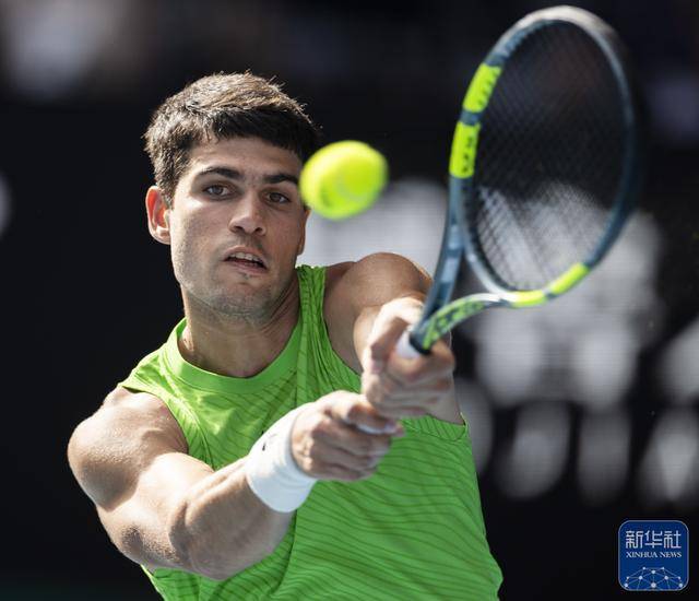 网球丨澳网：阿尔卡拉斯晋级男单决赛